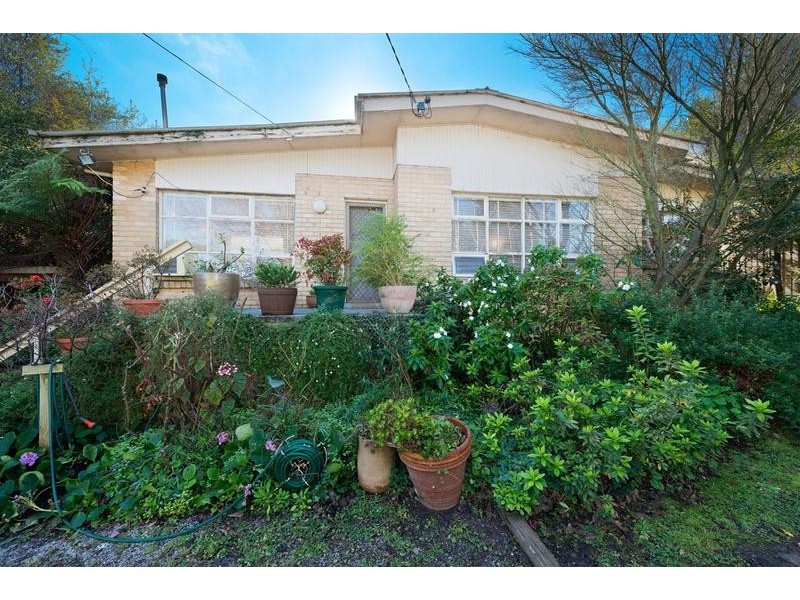 5 Bowen Road, Doncaster East VIC 3109