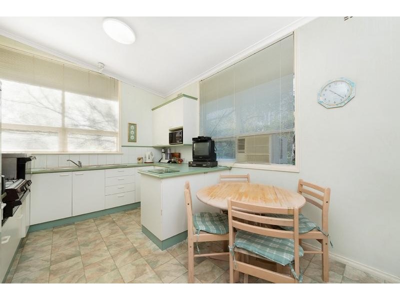 5 Bowen Road, Doncaster East VIC 3109