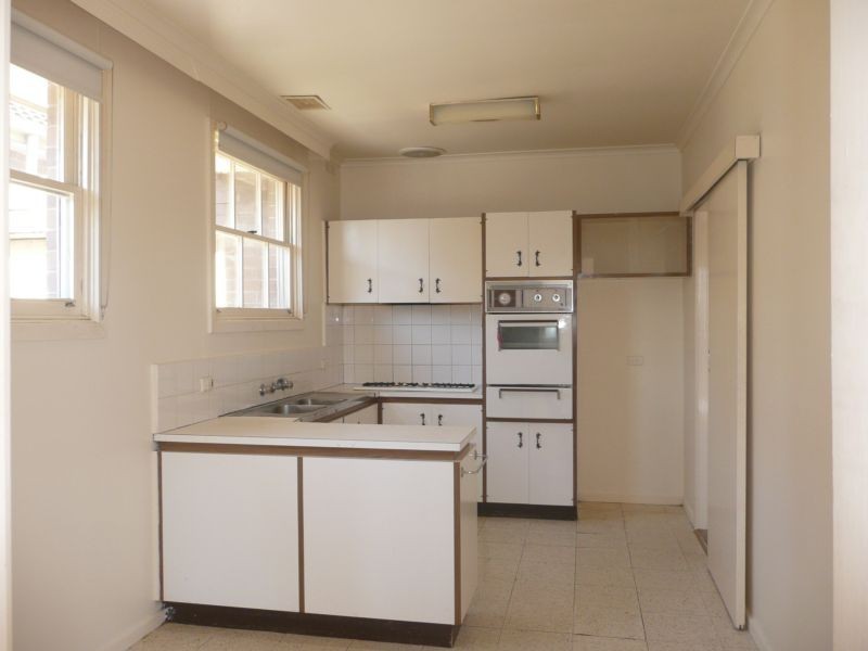 2/77 Warrigal Road, Surrey Hills VIC 3127