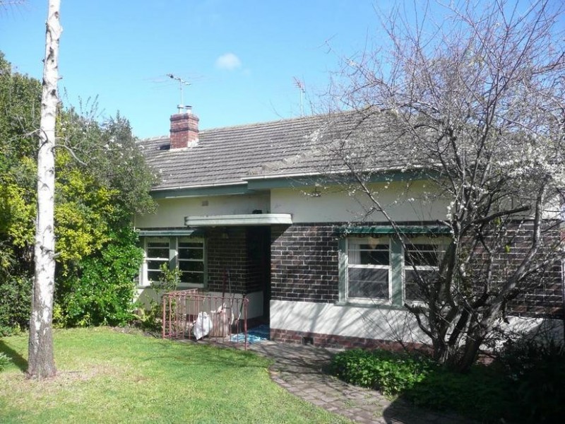 2 Grandview Avenue, Glen Iris VIC 3146