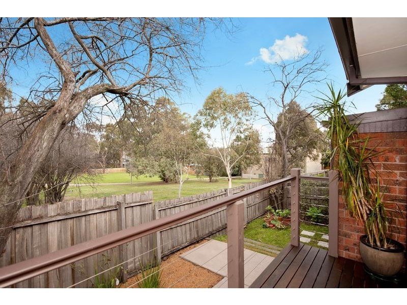 3/7 McCubbin Street, Burwood VIC 3125