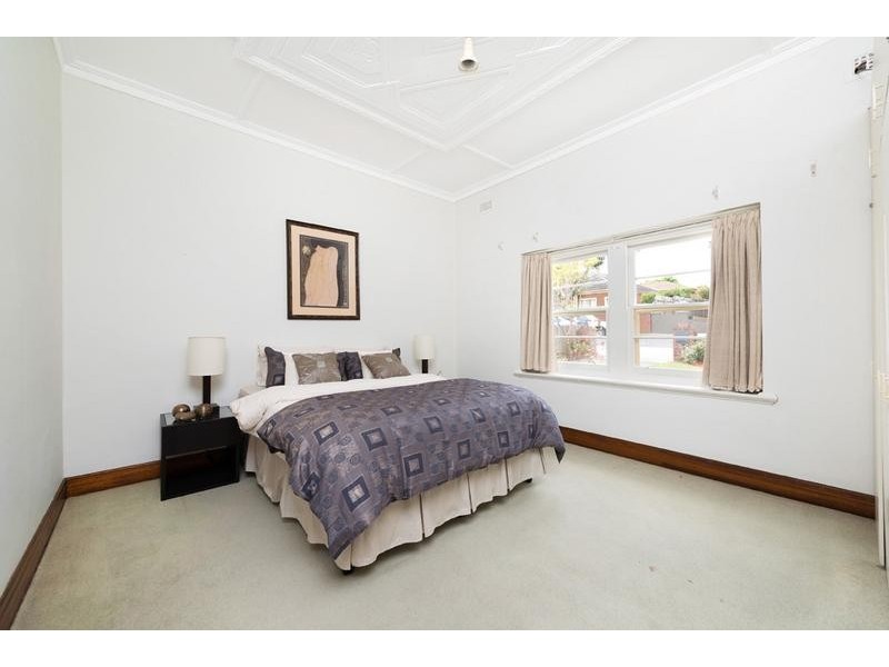 2 Grandview Avenue, Glen Iris VIC 3146