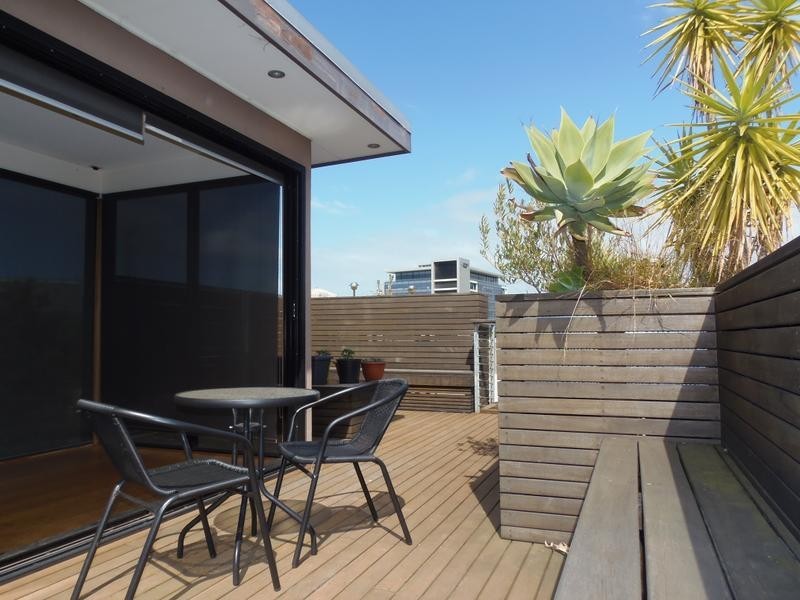 11/92-96 Waverley Road, Malvern East VIC 3145