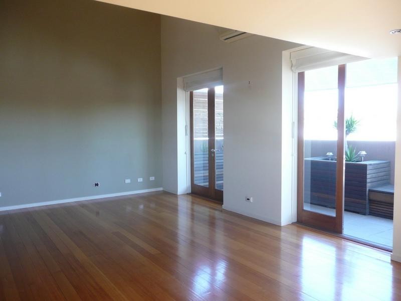 11/92-96 Waverley Road, Malvern East VIC 3145