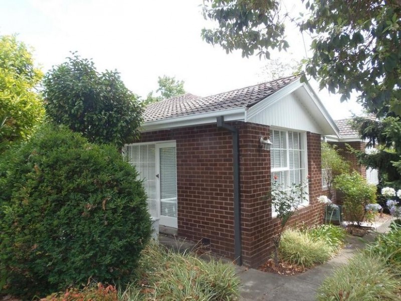 2/2 Dryden Street, Canterbury VIC 3126