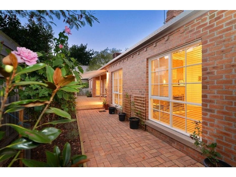 2/6 Fordham Avenue, Camberwell VIC 3124