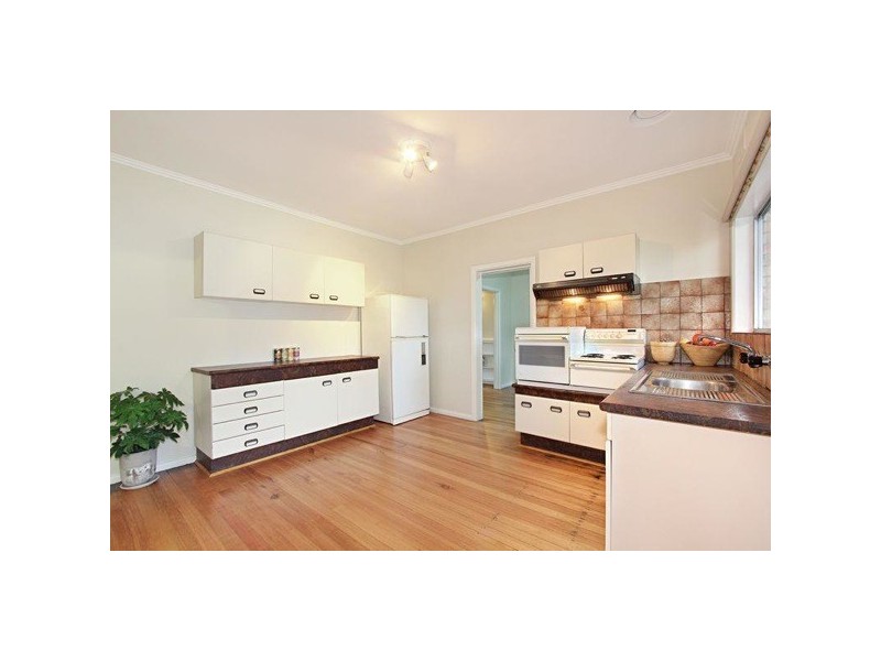 31 Leopold Street, Burwood VIC 3125