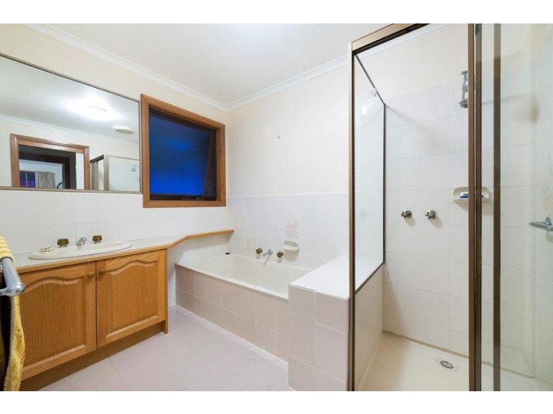 2/57 Ashburn Grove, Ashburton VIC 3147