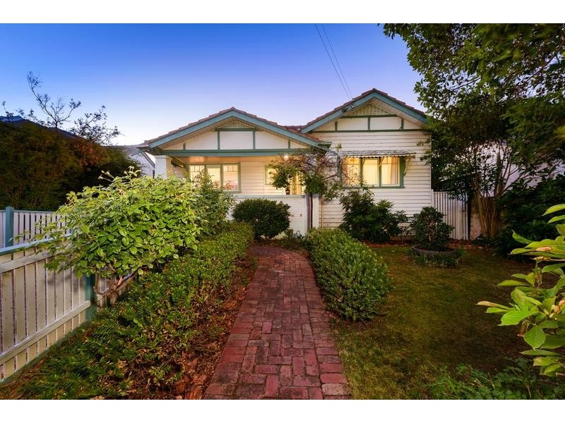 20 Hillside Parade, Glen Iris VIC 3146