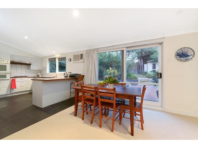 20 Hillside Parade, Glen Iris VIC 3146