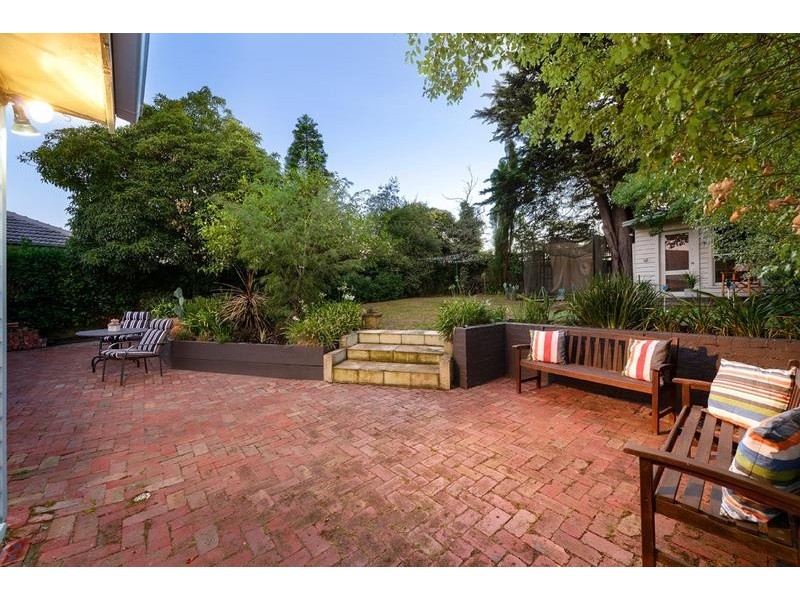 20 Hillside Parade, Glen Iris VIC 3146