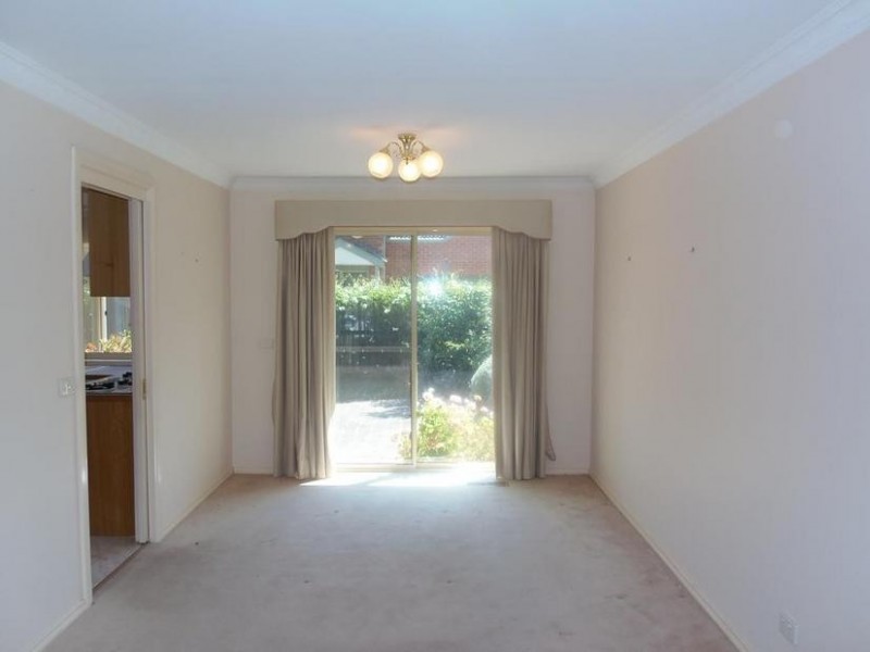 3/10 Renown Street, Burwood VIC 3125