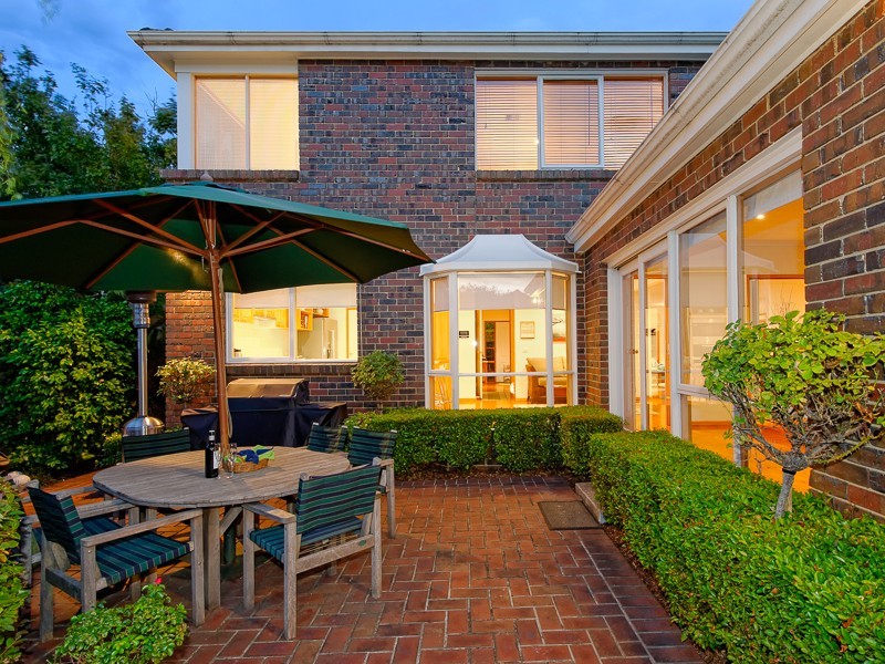 27 Lurnea Road, Glen Iris VIC 3146