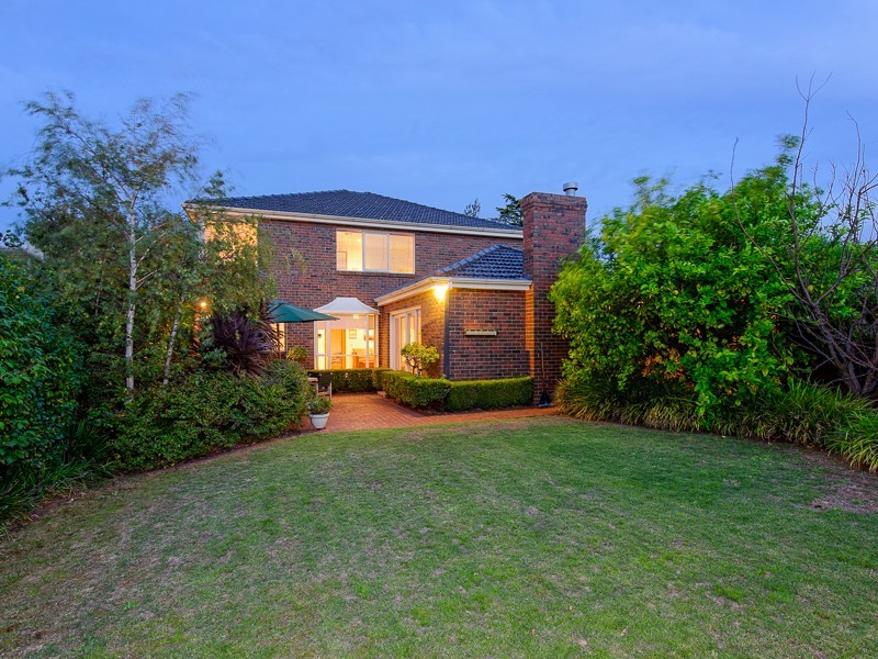 27 Lurnea Road, Glen Iris VIC 3146