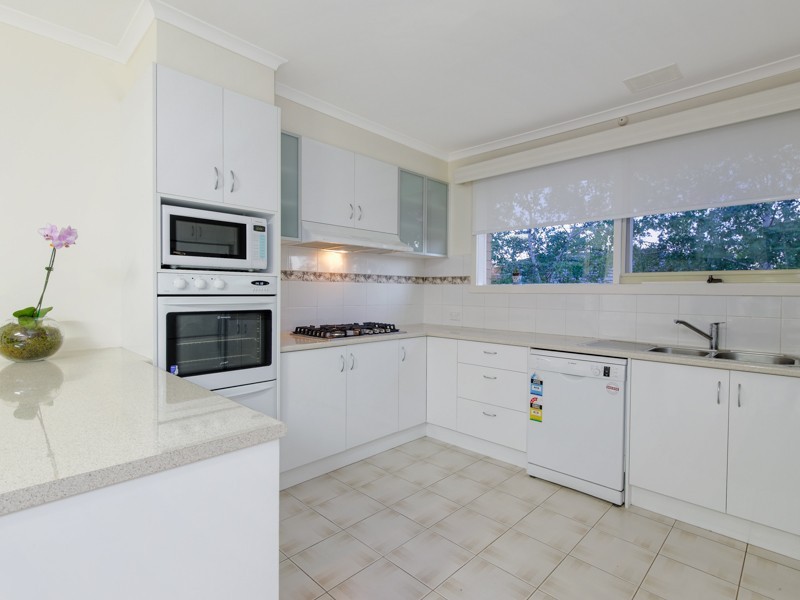 1 & 2/5 Parring Road, Balwyn VIC 3103