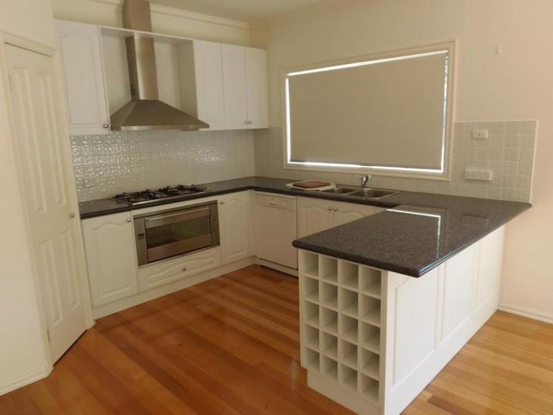 2/28 Chestnut Street, Surrey Hills VIC 3127