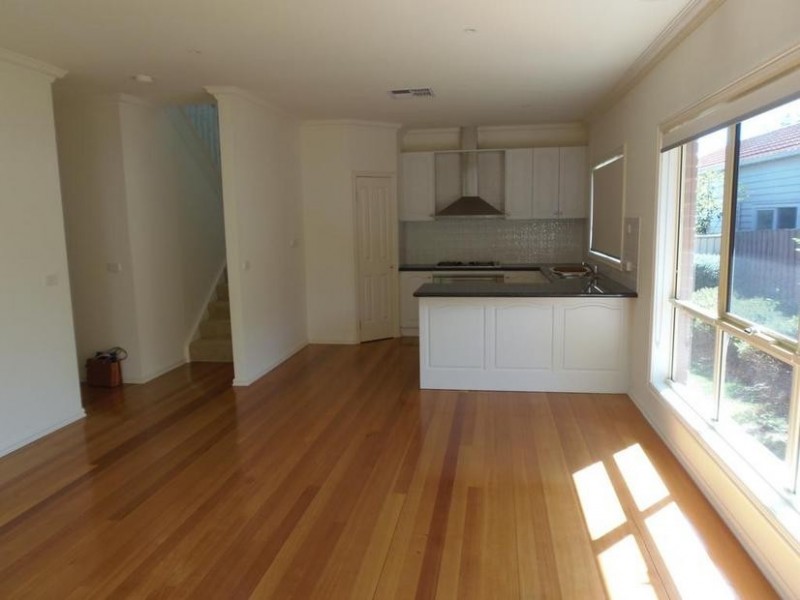 2/28 Chestnut Street, Surrey Hills VIC 3127