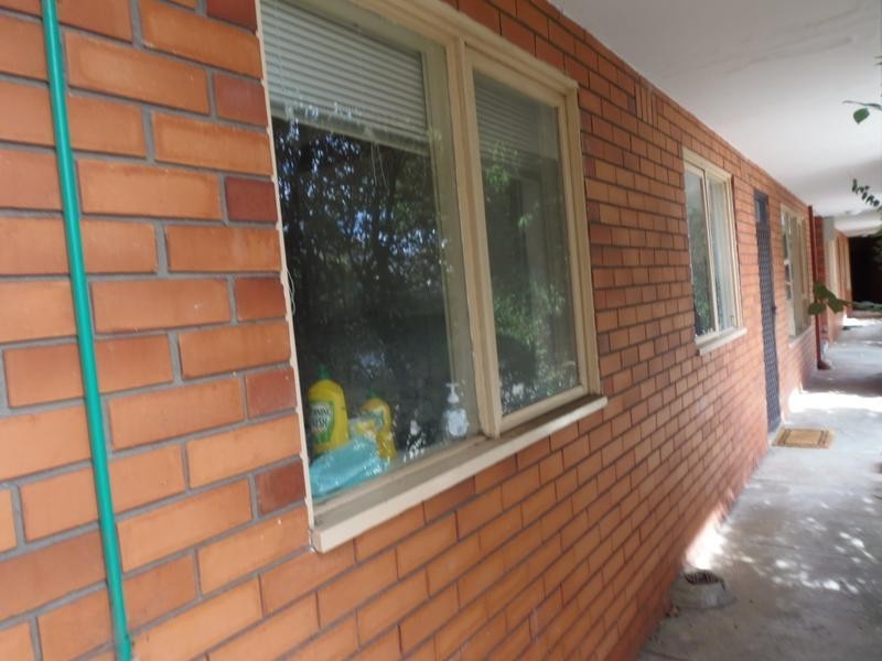 1/8 Waratah Avenue, Glen Huntly VIC 3163