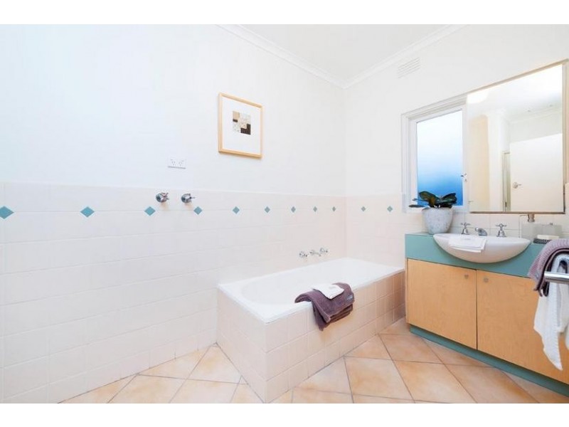6/66 Wattle Valley Road, Canterbury VIC 3126