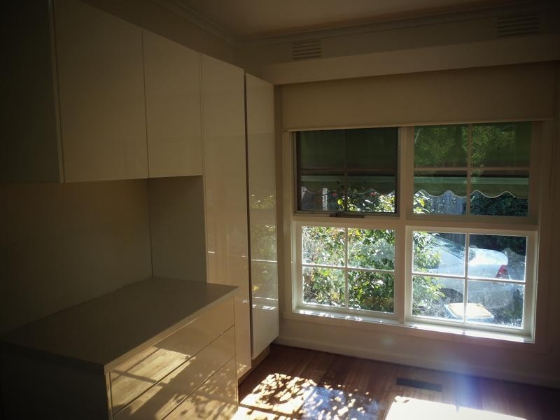 2/6 Yeovil Road, Glen Iris VIC 3146