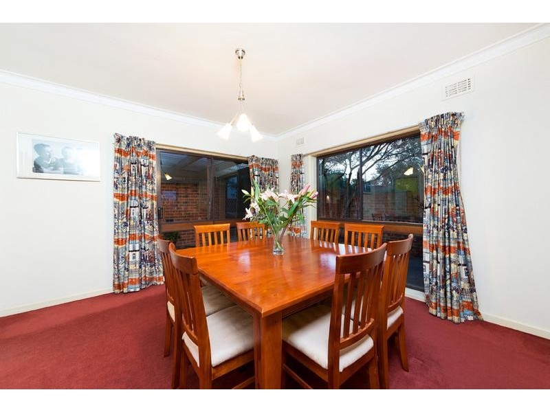 1 Barnes Avenue, Burwood VIC 3125