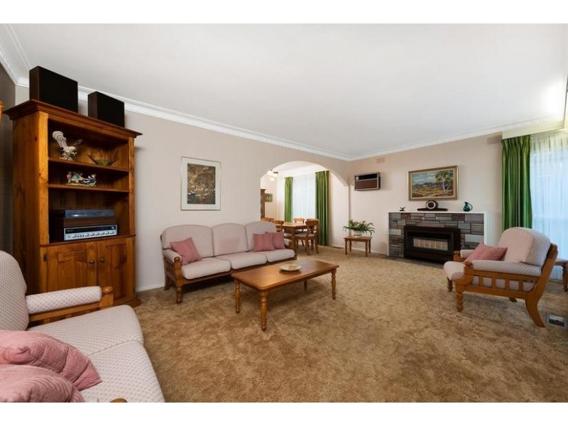 28 Gareth Drive, Burwood East VIC 3151
