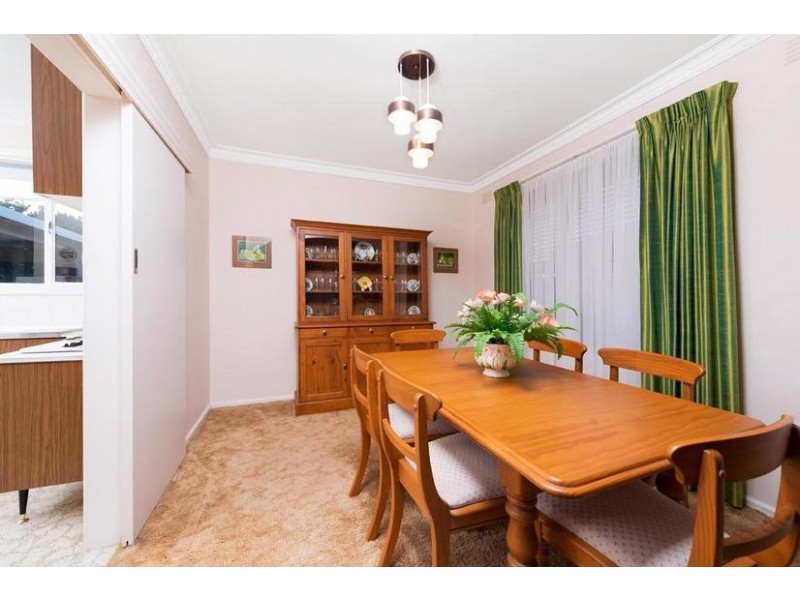 28 Gareth Drive, Burwood East VIC 3151