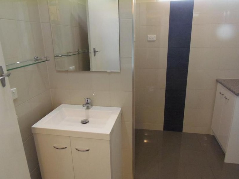 2/13 Myrniong Street, Glen Iris VIC 3146