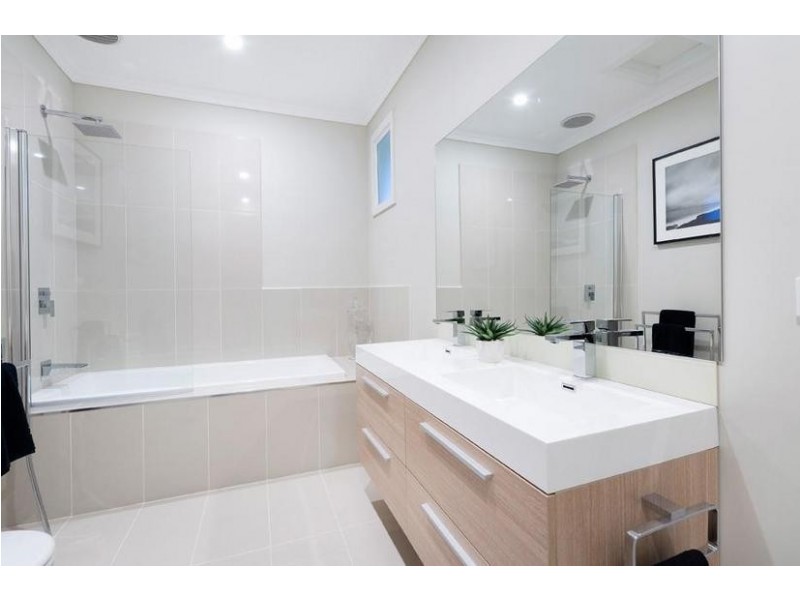 3 Edgerton Road, Mitcham VIC 3132