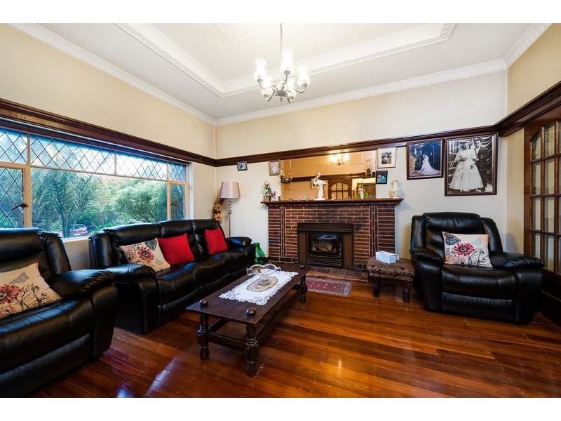 4 Acheron Avenue, Camberwell VIC 3124