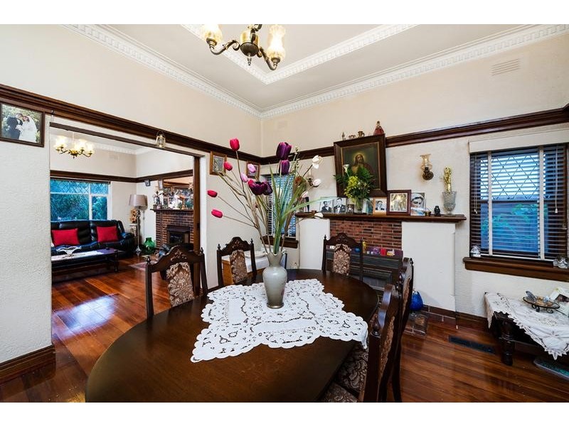 4 Acheron Avenue, Camberwell VIC 3124