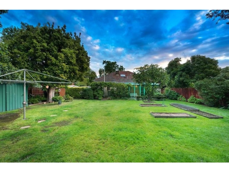 1 Cusdin Street, Glen Iris VIC 3146