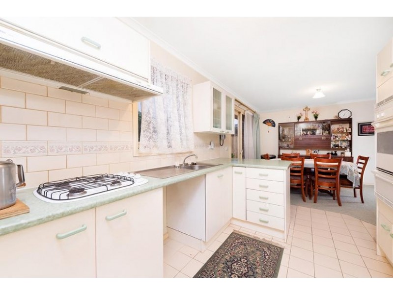 7 McGowans Lane, Burwood VIC 3125