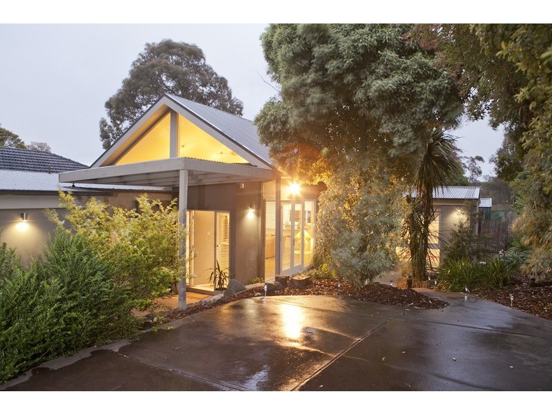 41 Greenways Road, Glen Waverley VIC 3150