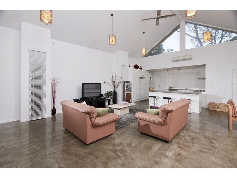 41 Greenways Road, Glen Waverley VIC 3150