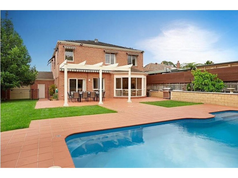 8 St. Andries Street, Camberwell VIC 3124