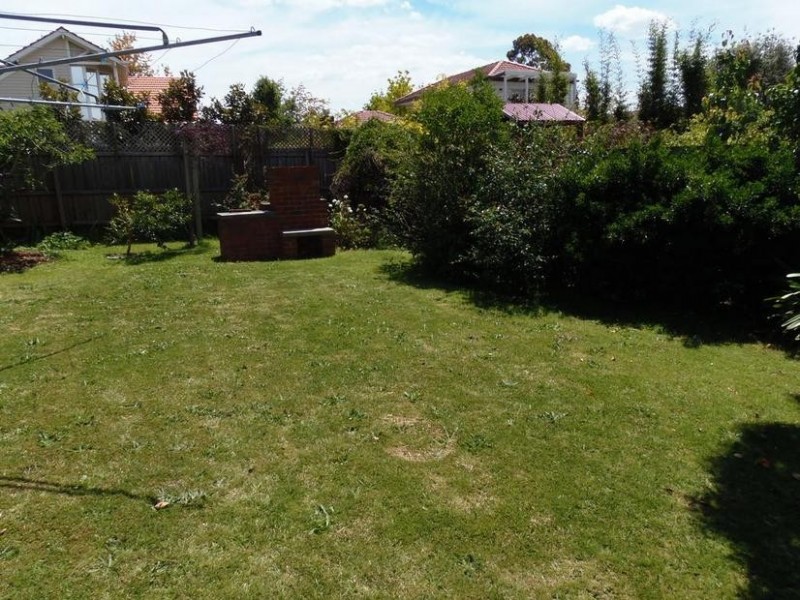 3 Greendale Road, Glen Iris VIC 3146