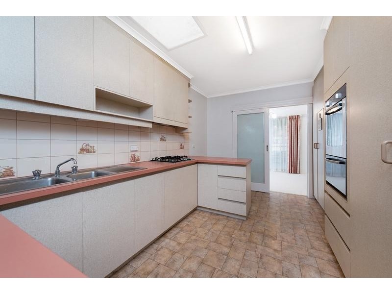2/292 Warrigal Road (facing Bath Road), Glen Iris VIC 3146