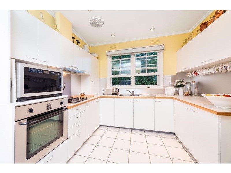 1/50 Summerhill Road, Glen Iris VIC 3146