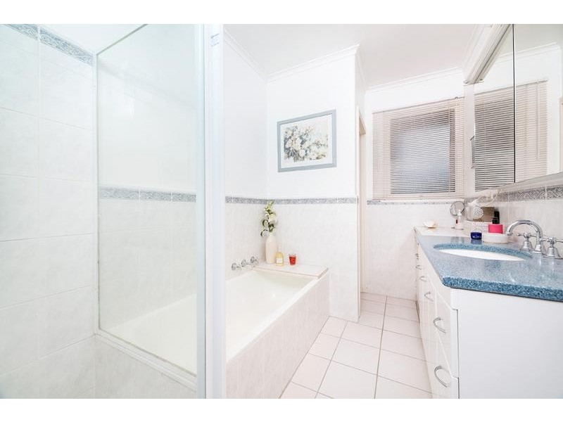 1/50 Summerhill Road, Glen Iris VIC 3146