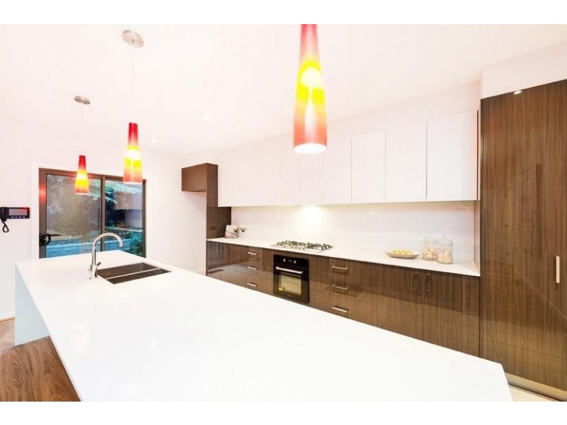 11 Warren Street, Burwood VIC 3125