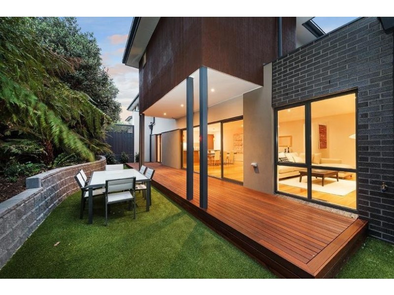 11 Warren Street, Burwood VIC 3125