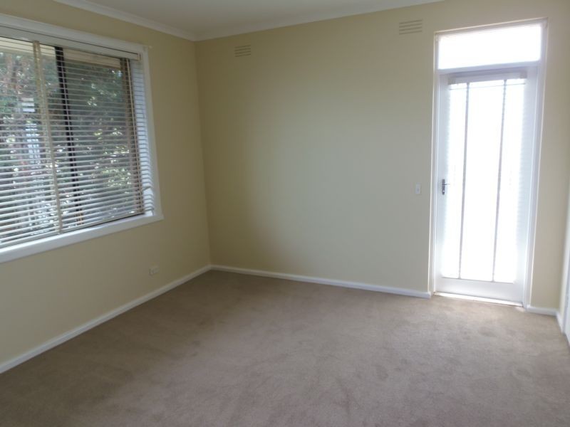 1/441 Warrigal Road, Burwood VIC 3125