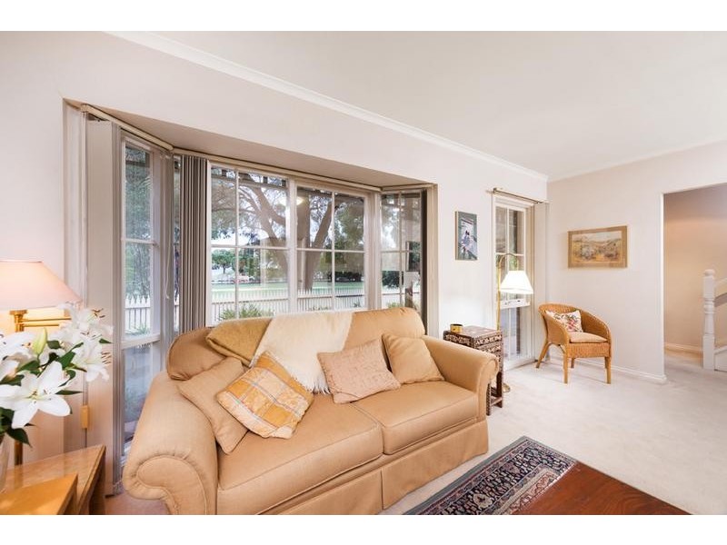4/14 Wahroongaa Crescent, Murrumbeena VIC 3163