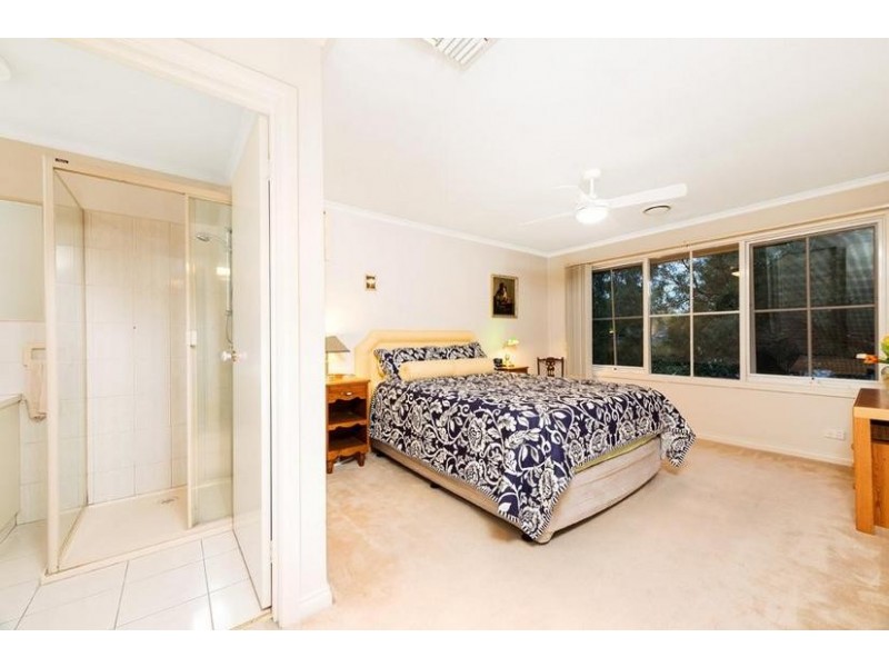4/14 Wahroongaa Crescent, Murrumbeena VIC 3163