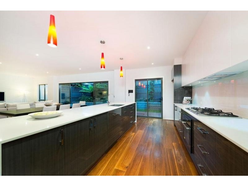 13 Warren Street, Burwood VIC 3125