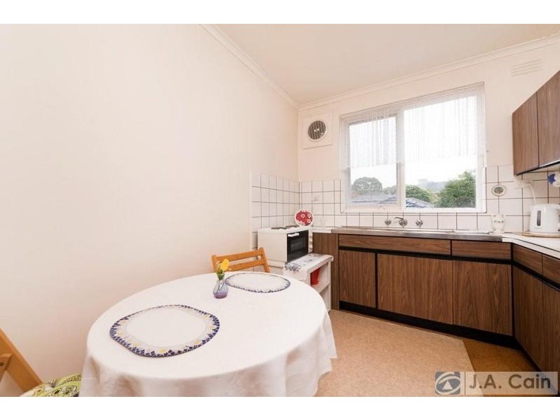 6/355 Elgar Road, Surrey Hills VIC 3127