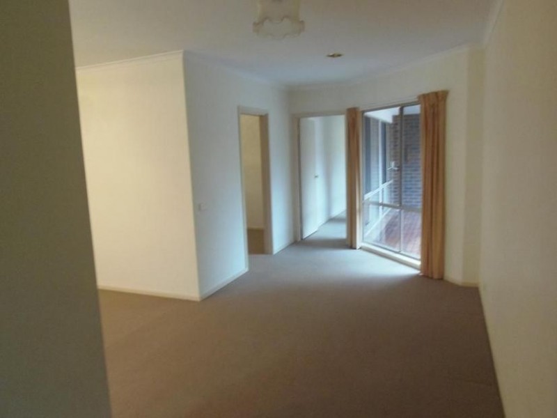12 Compton Street, Canterbury VIC 3126