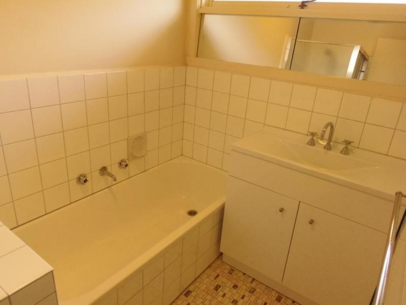 2/6 Jervis Street, Camberwell VIC 3124