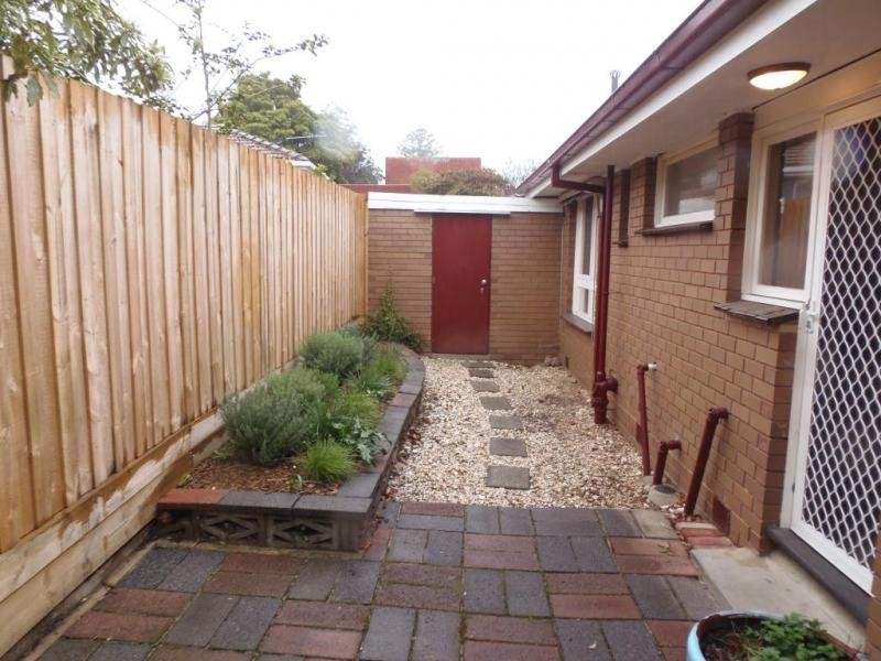 2/6 Jervis Street, Camberwell VIC 3124